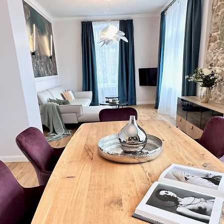 Villa Gloria - Fewo Suite Badenweiler Eksteriør billede