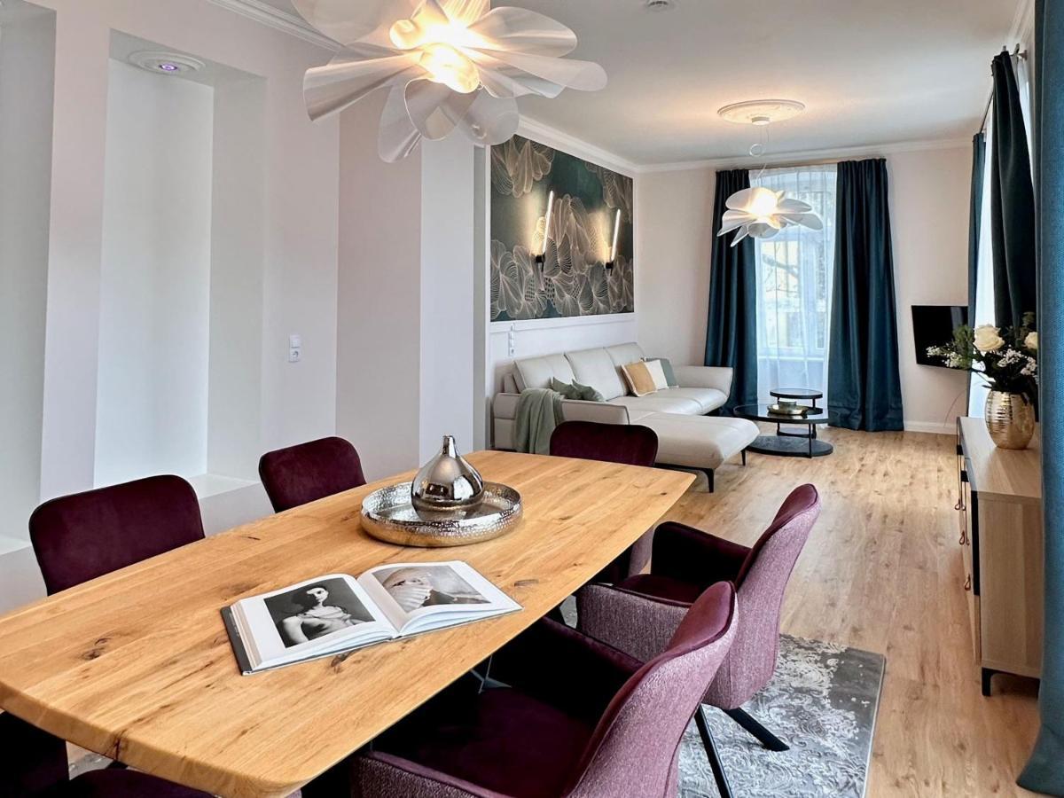 Villa Gloria - Fewo Suite Badenweiler Eksteriør billede